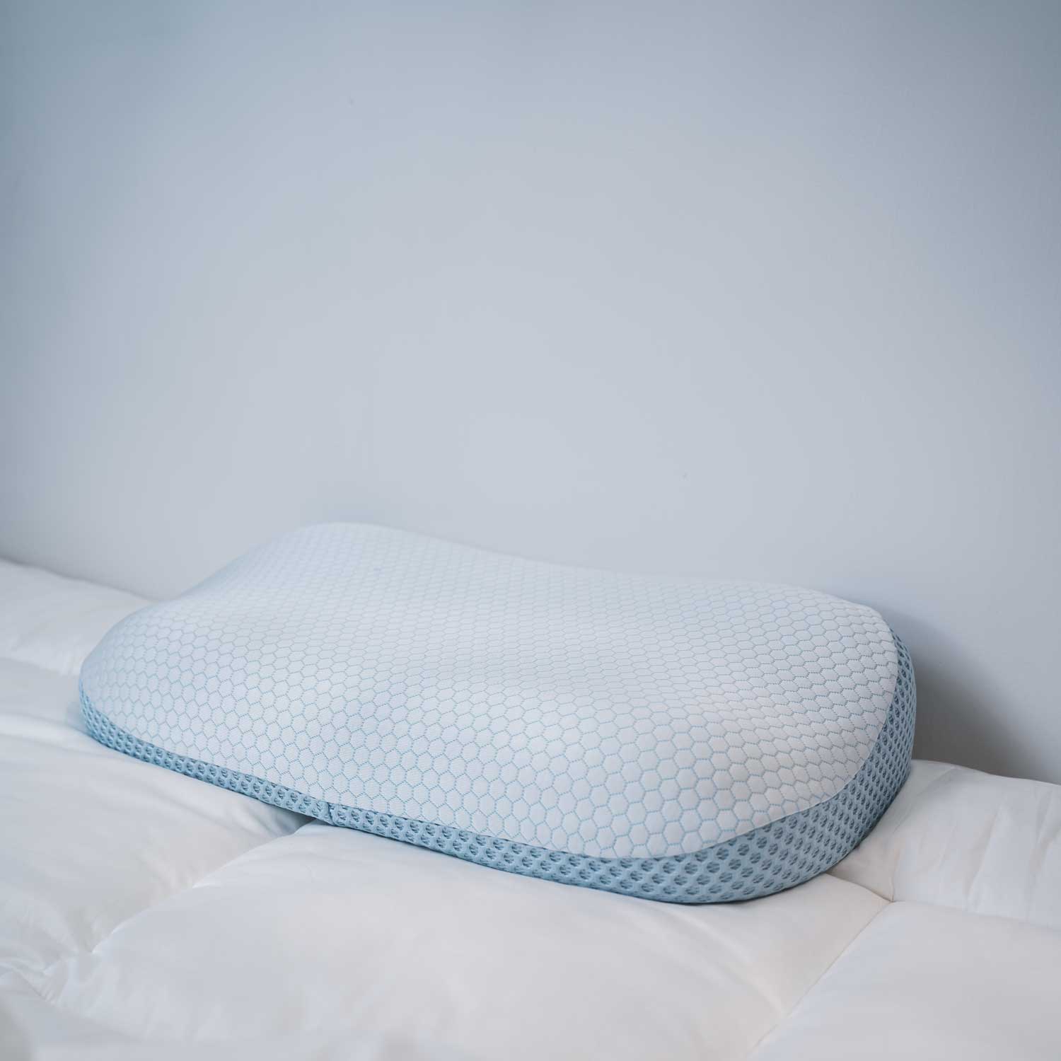 🎁 Xmas Gift | » ArcticICE™ Ergonomic Pillow (100% off)